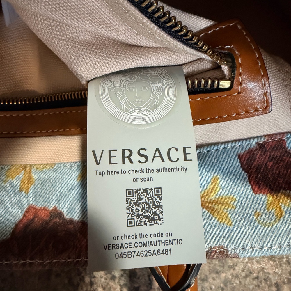 Versace Floral Canvas Tote Bag - Picture 9 of 10